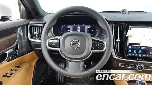 Volvo S90 2024 — Photo 16/35
