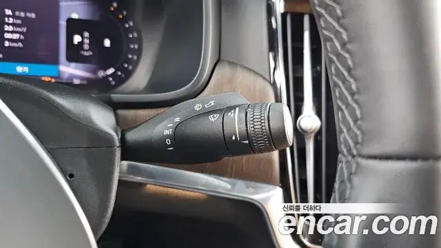 Volvo S90 2024 — Photo 22/35
