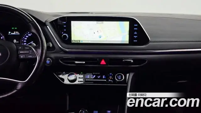Hyundai Sonata Hybrid 2022 — ფოტო 26/31
