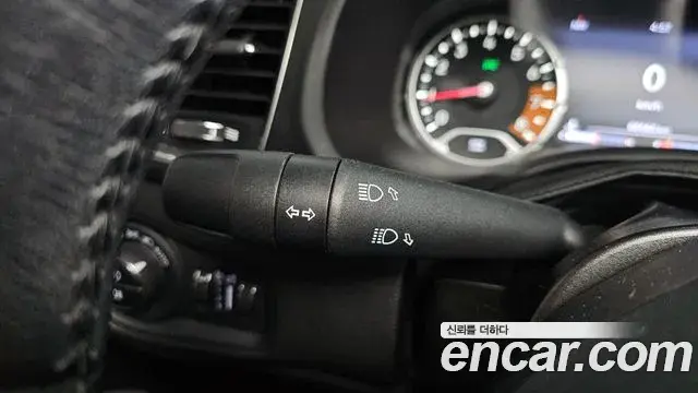 Jeep Renegade 2020 — Photo 15/32