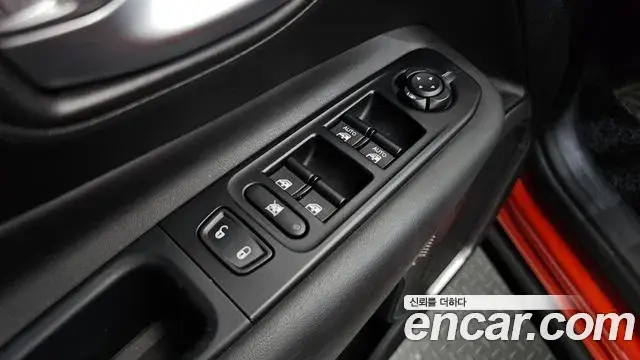 Jeep Renegade 2020 — Photo 32/32