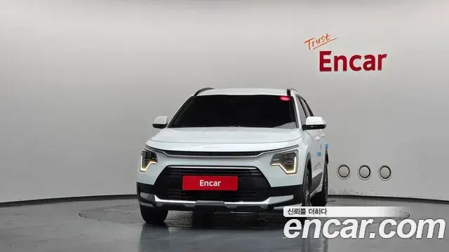 Kia Niro 2025 — Фото 2/20