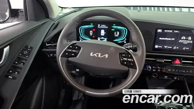 Kia Niro 2025 — Фото 11/20