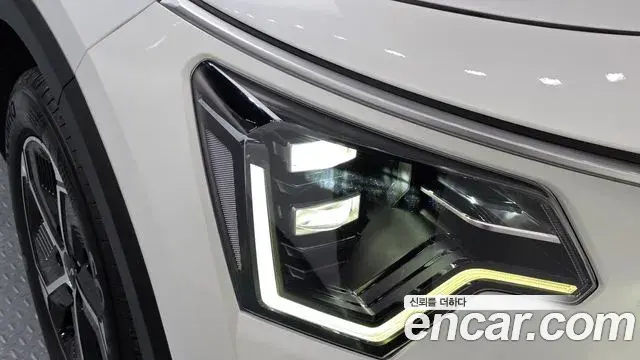 Kia Niro 2025 — ფოტო 17/32
