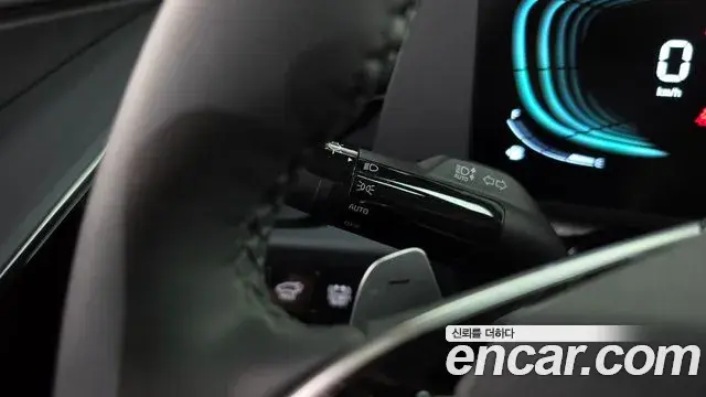 Kia Niro 2025 — ფოტო 21/32