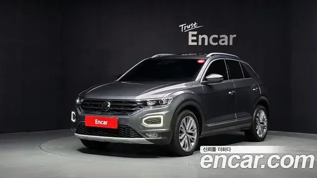 Volkswagen T-Roc 2021 — Photo 21/32