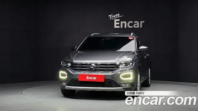Volkswagen T-Roc 2021 — Photo 2/32