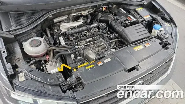Volkswagen T-Roc 2021 — Photo 29/32