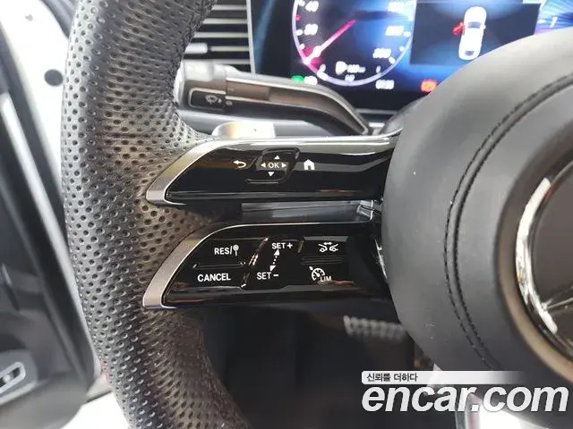Mercedes-Benz GLE-Class 2023 — Şəkil 16/20