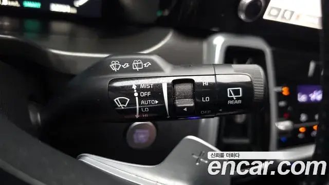 Kia Sorento 2022 — Фото 17/20