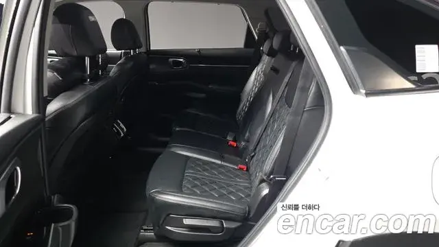 Kia Sorento 2022 — Photo 9/30