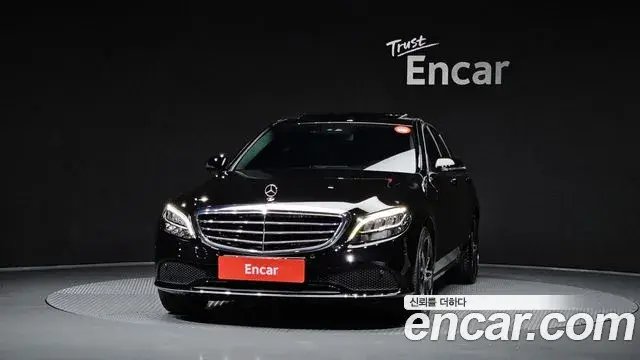 Mercedes-Benz C-Class 2019 — Фото 3/20