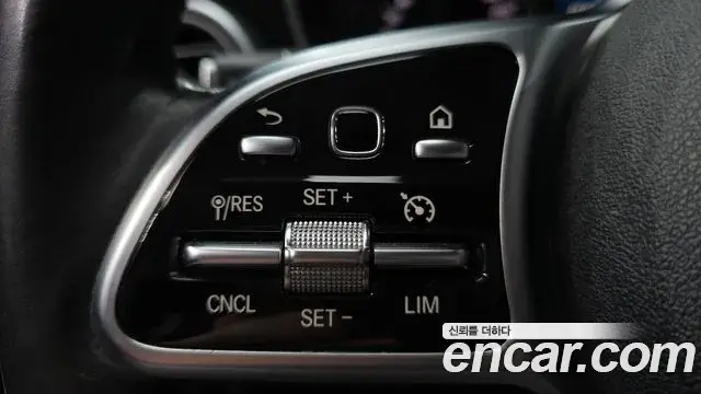 Mercedes-Benz C-Class 2019 — Şəkil 6/32