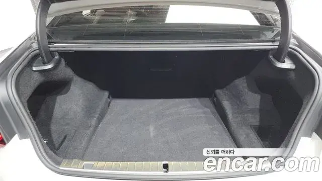 BMW 7 Series 2021 — Şəkil 1/36