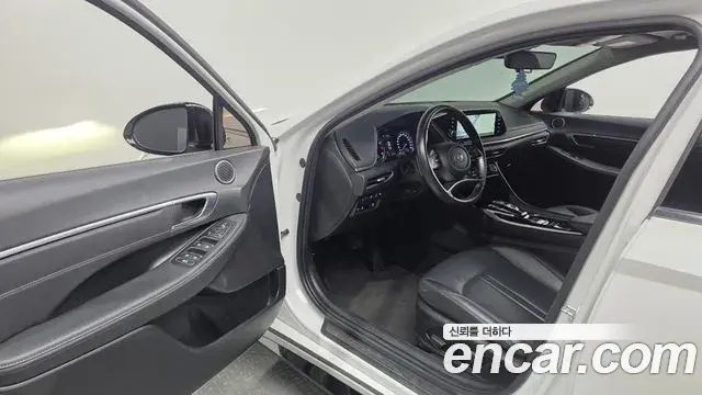 Hyundai Sonata 2022 — Фото 9/20