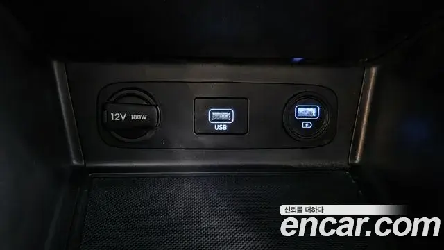 Hyundai Sonata Hybrid 2022 — Photo 15/38