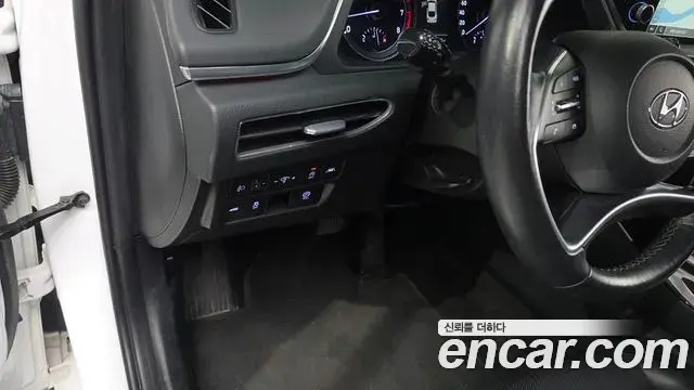 Hyundai Sonata Hybrid 2022 — Photo 24/38