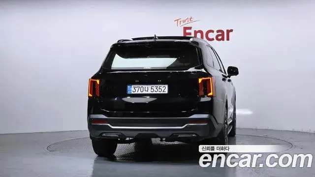 Kia Sorento 2023 — Şəkil 14/20