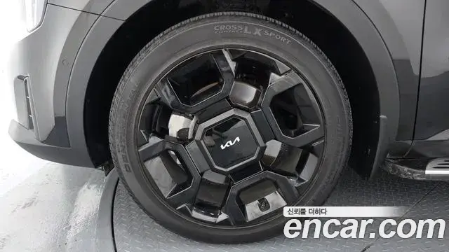 Kia Sorento 2023 — Şəkil 6/20