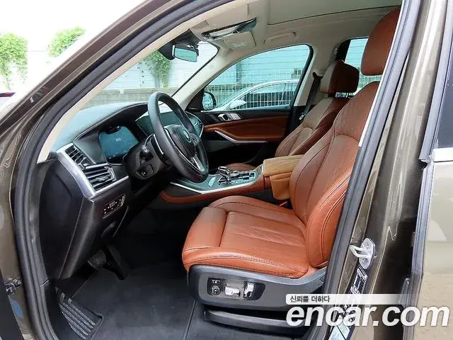 BMW X7 2022 — Şəkil 16/20