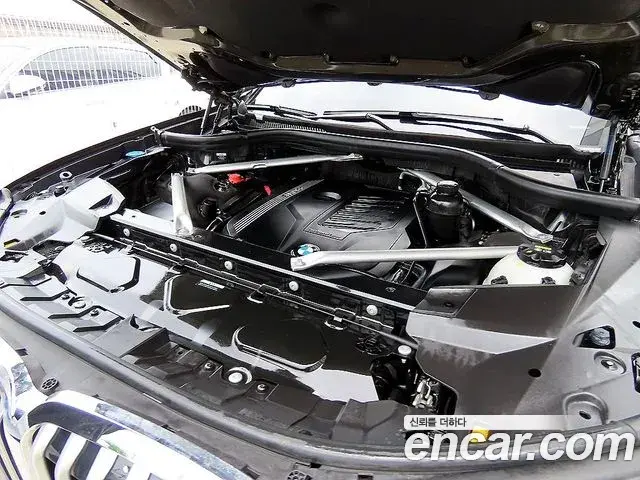 BMW X7 2022 — Şəkil 17/20