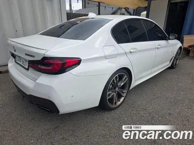BMW 5 Series 2022 — ფოტო 9/13