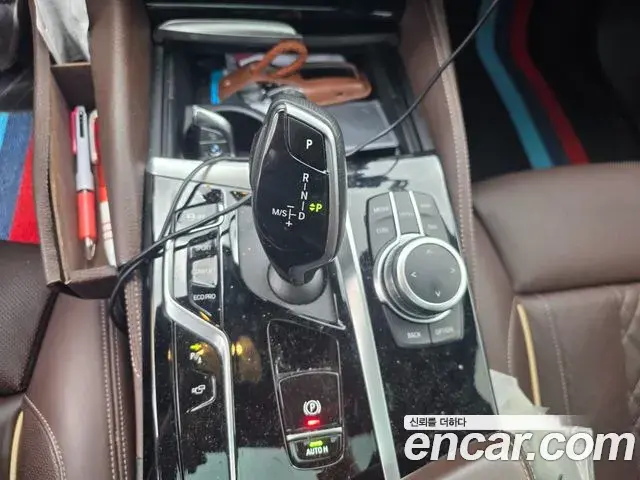 BMW 5 Series 2022 — ფოტო 8/13