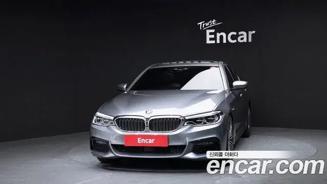 BMW 5 Series 2019 — Photo 8/20