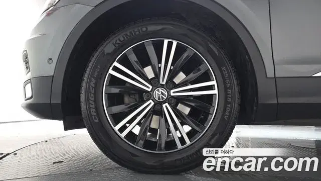 Volkswagen Tiguan 2020 — Photo 3/36