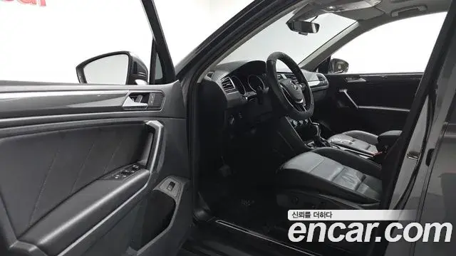 Volkswagen Tiguan 2020 — Photo 4/36