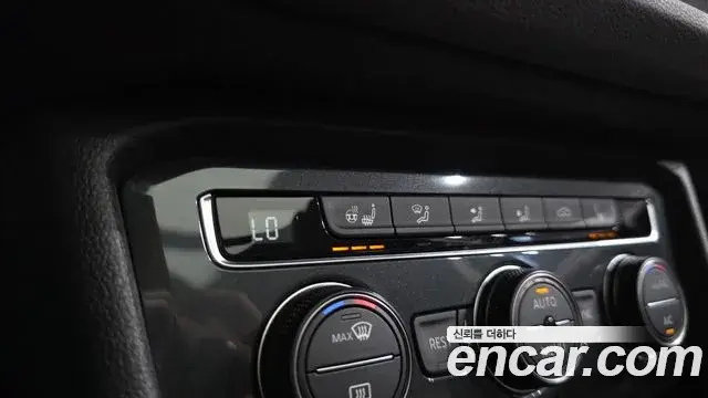 Volkswagen Tiguan 2020 — Photo 22/36