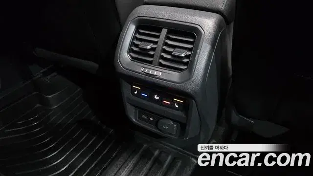 Volkswagen Tiguan 2020 — Photo 7/36