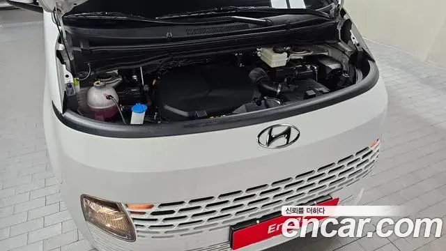 Hyundai Staria 2022 — Photo 25/35