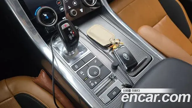 Land Rover Range Rover Sport 2019 — Şəkil 19/20