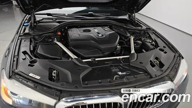 BMW 5 Series 2018 — Фото 6/20