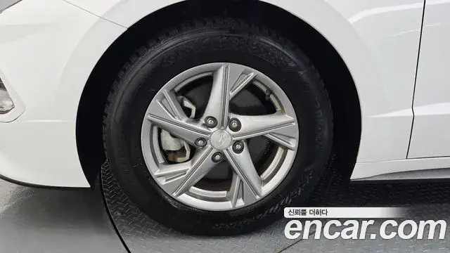 Hyundai Sonata Hybrid 2022 — Şəkil 11/31