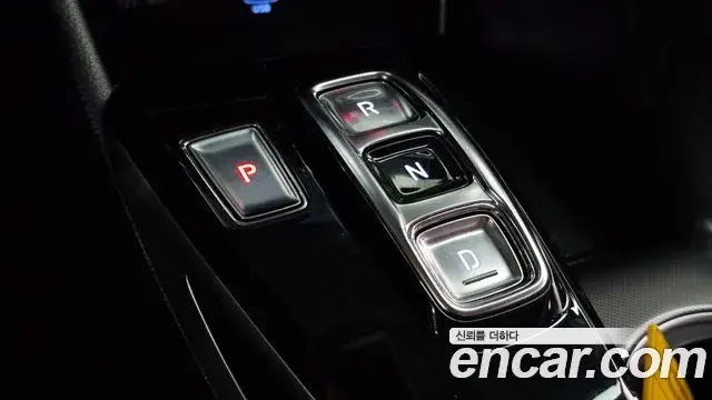 Hyundai Sonata Hybrid 2022 — Şəkil 30/31