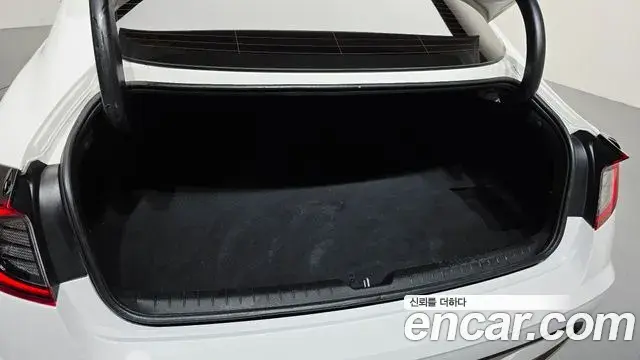 Hyundai Sonata Hybrid 2022 — Şəkil 24/31