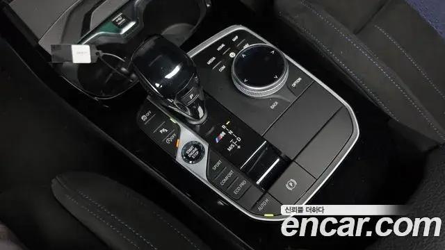 BMW 1 Series 2021 — Фото 9/20