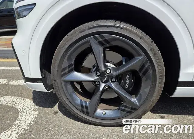 Genesis GV70 2024 — Photo 19/20