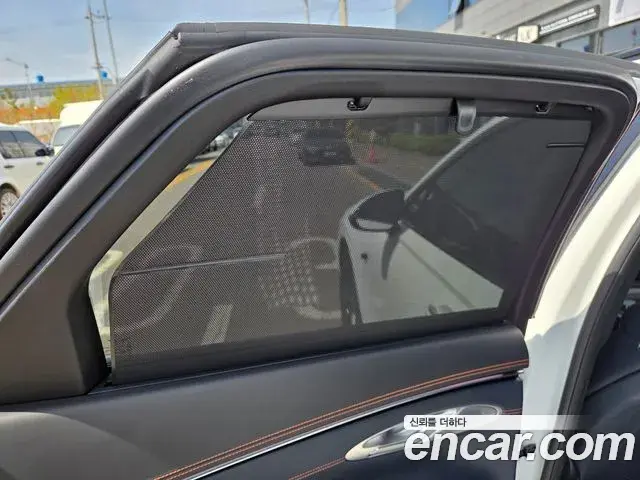 Genesis GV70 2024 — Photo 15/20