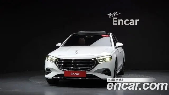Mercedes-Benz E-Class 2025 — ფოტო 26/31