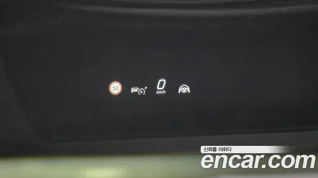 Mercedes-Benz E-Class 2025 — ფოტო 8/31