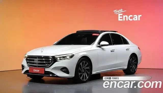 Mercedes-Benz E-Class 2025 — ფოტო 18/31
