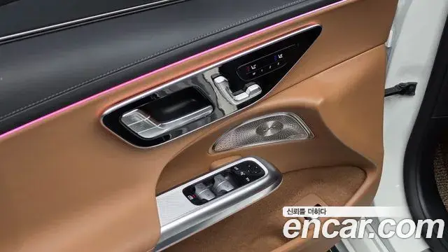 Mercedes-Benz E-Class 2025 — ფოტო 12/31