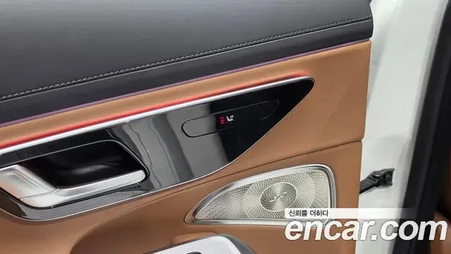 Mercedes-Benz E-Class 2025 — ფოტო 14/31