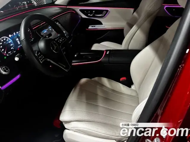Mercedes-Benz E-Class 2025 — Photo 2/12