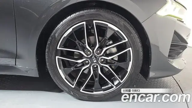 Kia K5 2020 — Photo 27/30