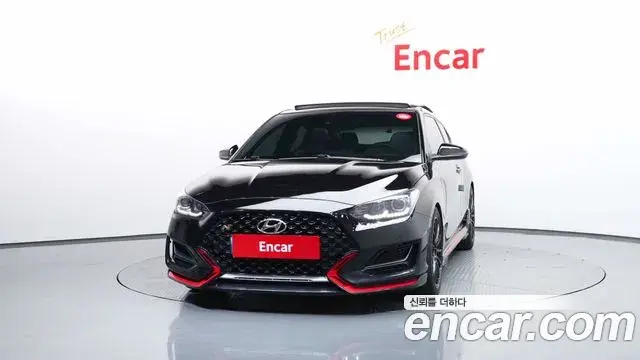 Hyundai Veloster 2021 — Şəkil 16/33