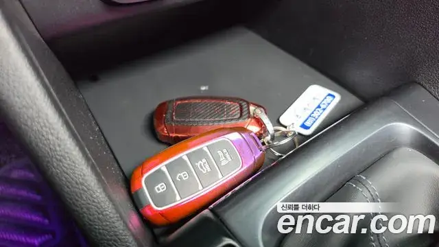 Hyundai Veloster 2021 — Şəkil 7/33